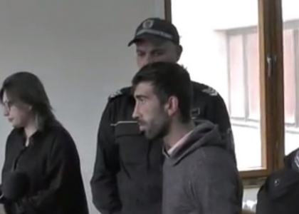 3-годишната Аксиния – удряна, докато спре да диша