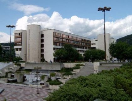 Гардове и СОТ щe пазят общински обекти от вандали