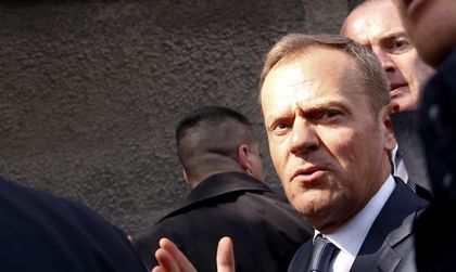 Полша отстрани свой консул заради колаж с Туск като нацист