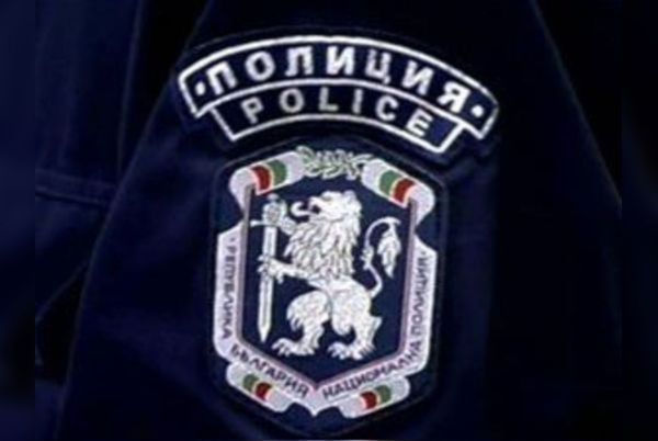 Фалшиво ченге тормози младежи по пловдивските улици