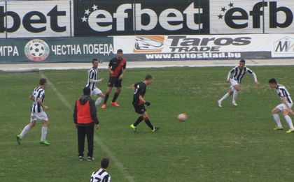 Локомотив Пловдив пробва 11 души в контрола