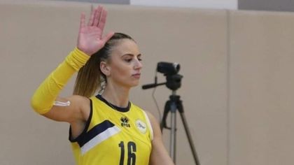 Симона Николова и Елизабет Късаджикова стават съотборнички във Франция