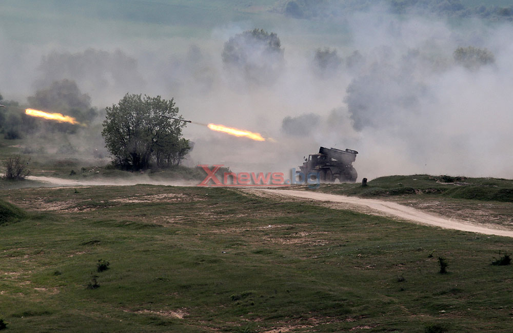 Сухопътните войски изстреляха 45 тона боеприпаси на Корен /видео/
