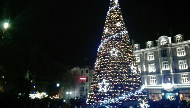 В петък Пловдив грейва в Коледните светлини