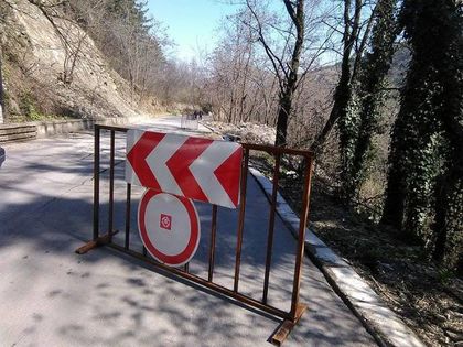Затвориха едната лента на I-6 до Калофер