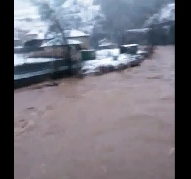 ВИДЕО: Ето как буйства река Черна в Смолян