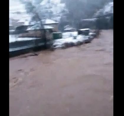 ВИДЕО: Ето как буйства река Черна в Смолян