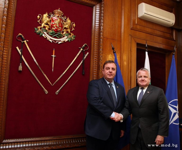Министърът на отбраната Каракачанов се срещна с Джон Съливан, зам.-държавен секретар на САЩ