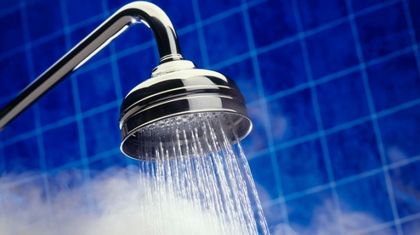EVN замрази цената на топлата вода до септември