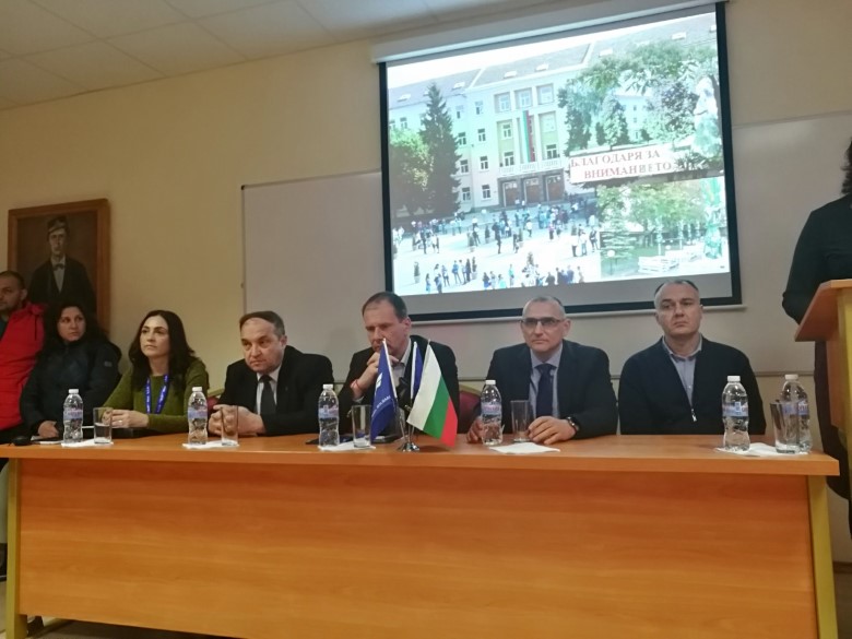 Мениджърският екип на БДЖ участва в работна среща със студенти и преподаватели от ВТУ „Тодор Каблешков”