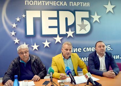 Пловдивските депутати плътно зад Делян Добрев
