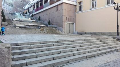 Надписът ”Plovdiv 2019" го няма
