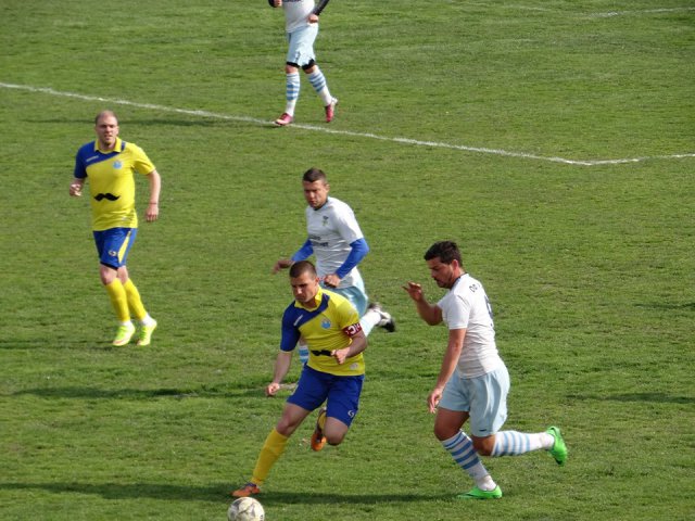 Марица и Спартак бият с по 3:1
