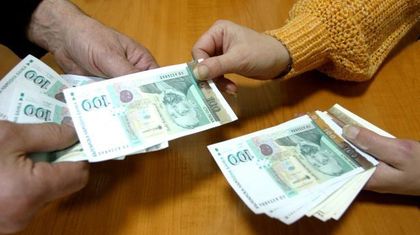 Уволниха служителка на НАП Пловдив за корупция