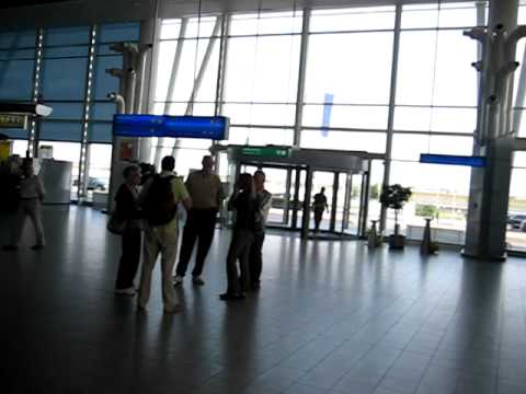 Преди минути: На летище София кацна ново попълнение за Ботев Пловдив