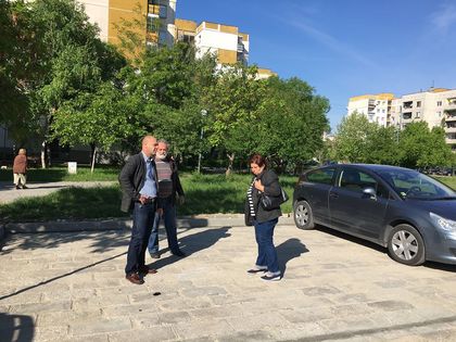 В „Тракия“ продължава изграждането на нови паркинги и тротоари