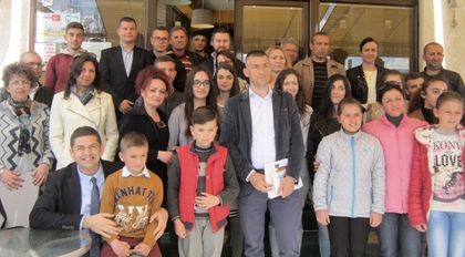 Д-р Милен Врабевски, Росен Плевнелиев и д-р Андрей Кавачев на посещение на българската общност в Албания