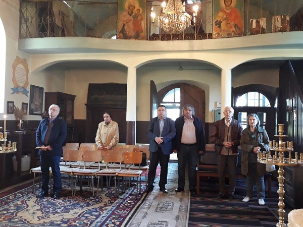 Велико Търново: Заупокойна литургия и панихида в памет на почетния гражданин Добра Недялкова бяха отслужени в два храма в община Свищов