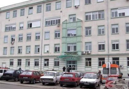 Спешно! Събират пари за операция на момченце, изродено некадърно от Таня Пашева, при която издъхна родилката Ренета