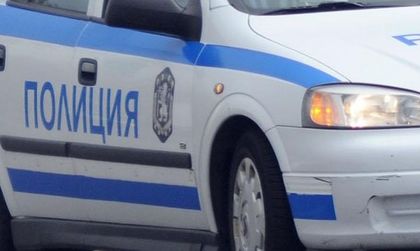80-годишна жена бе ударена от отворена врата на движещ се назад автомобил в Пловдивско