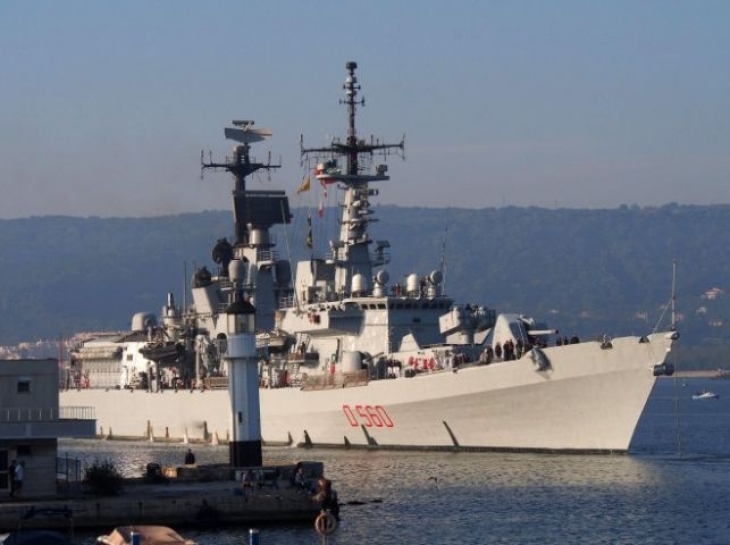 Разрушителят от италианските ВМС 