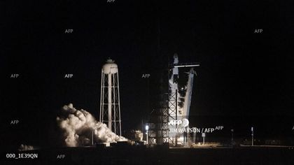 AFP: НАСА и Space X изстреляха за първи път капсула за превоз на астронавти