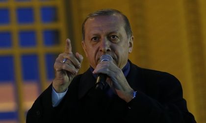 Ердоган надигал глас срещу тирани, затова му казвали диктатор
