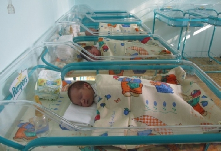 В Бургас поставиха рекорд, 10 бебета за 12 часа