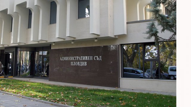 Решават връщат ли болната от диабет Дарина на майка й