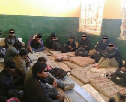 17 афганистанци се крили два дни в тръби под път край Приморско