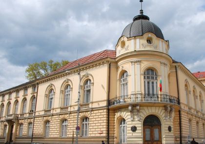 СУМАТОХА! От НИМХ ще предложат план за работата на института