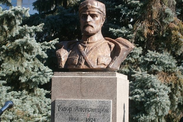 Благоевград: С полагане на венци и цветя пред паметника на Тодор Александров в града ще бъдат отбелязани 138 години от рождението на революционера