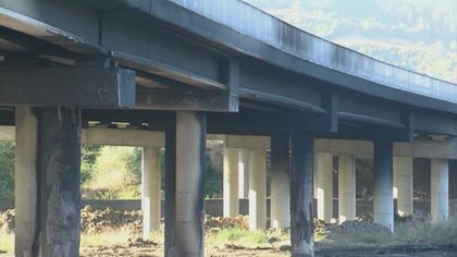 Инспектират колоните на моста на АМ Струма