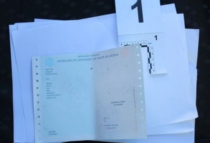 Полицията удари престъпна група, продавала фалшиви паспорти за 2 бона
