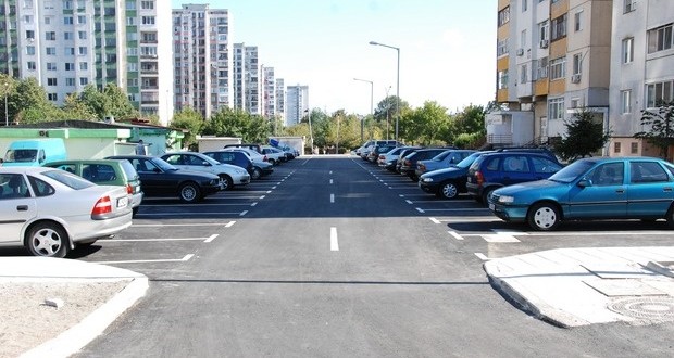 15 лева за паркомясто влиза в сила