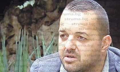 Кърваво меле на мач в Дупнишко завърши с болница и арести