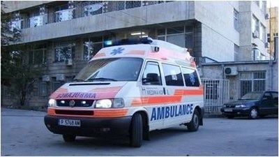 Шофьор сгази кученце в Русе, опита да избяга и прегази крака на стопанката му
