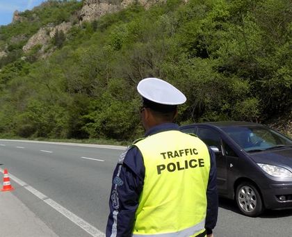 МВР: Започват засилени проверки за използването на обезопасителни колани от водачите и пътниците в моторните превозни средства
