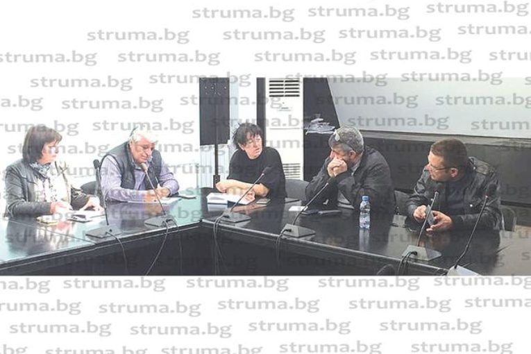 Селските кметове на Благоевград събират отбори за спартакиада на 8 юни на стадиона в Рилци с 15 хил. лв. общински пари
