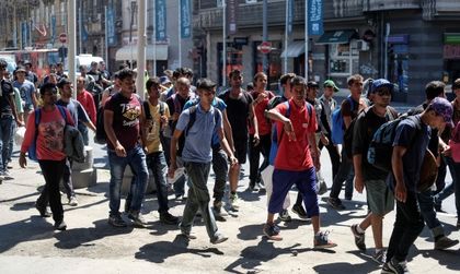 Унгария готви 3 години забрана за бежанци