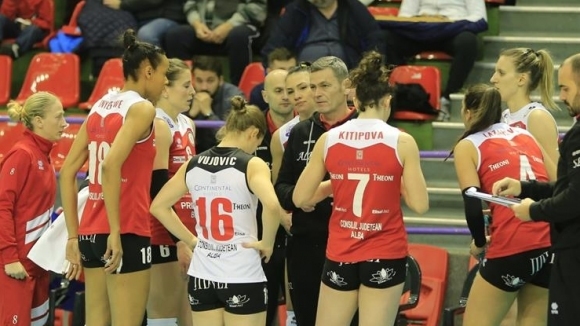 Лора Китипова и Мария Каракашева на 1/4-финал за Купата на CEV