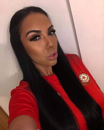 След като изостави любимата си, ас на ЦСКА се влюби лудо в родна секси красавица (СНИМКИ)