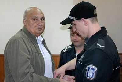 Търсят донори на сърце от чужбина за Цар Киро, насрочват съдебен процес в болницата