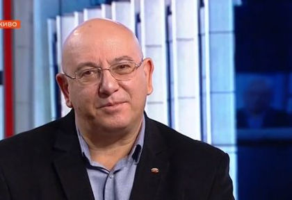 Ревизоро разкри какви ги върши „една жена“ с „Артекс“ и какви имоти има той! (СНИМКИ)