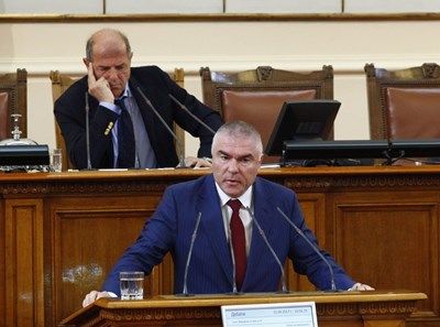 Депутатска викторина: На кого от зам.-председателите ще бъде отнет имунитетът?