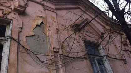 Дани Каназирева пита кмета за мерките за опасните сгради