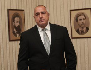 Спекулация: Борисов може да остане премиер до края на януари