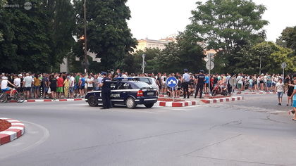 Валери Симеонов и главният секретар на МВР в Асеновград заради ромските произволи