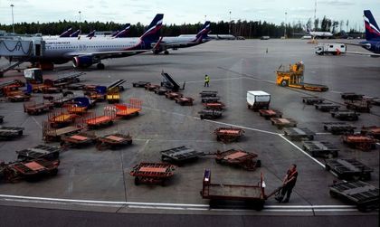 Потоп заля Москва, стотици полети са отложени