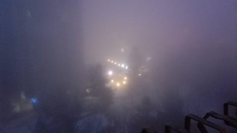 Внимание, шофьори! Гъста мъгла покри Пловдив (СНИМКИ)